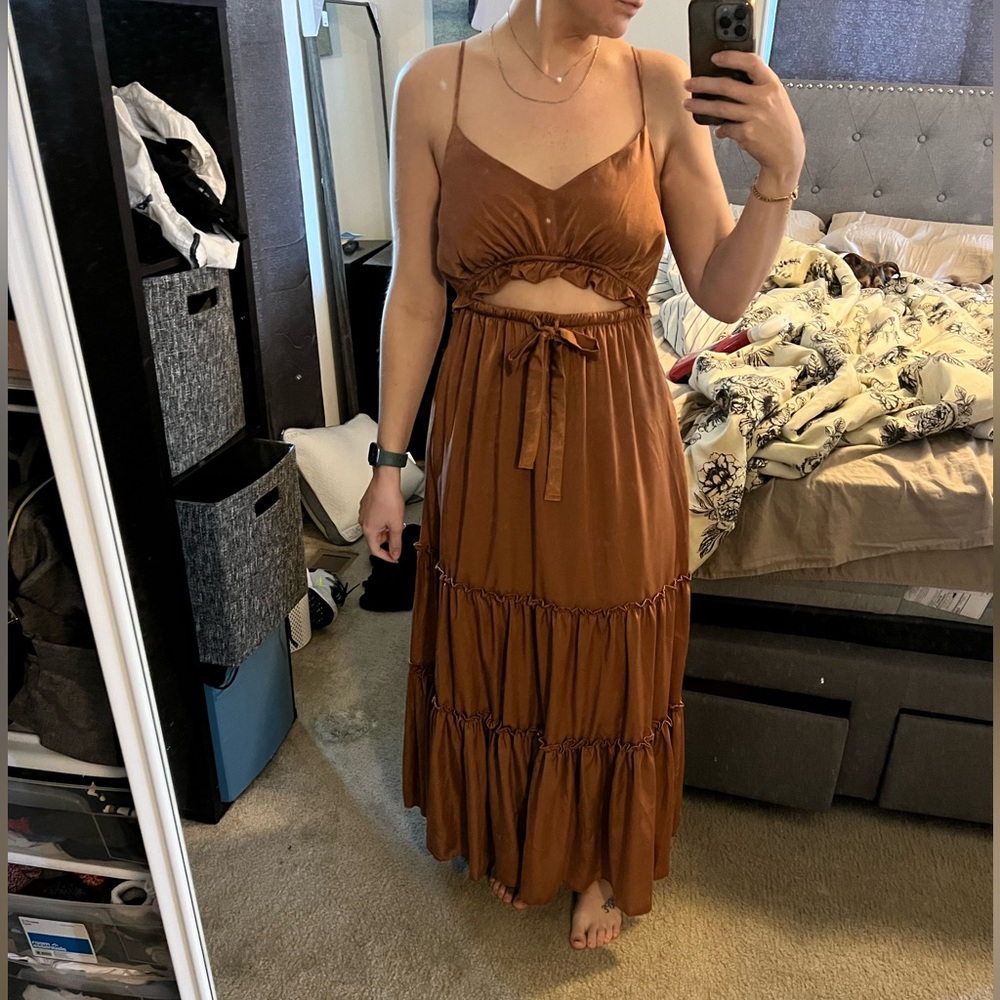 Lulus rust colored satin cut out dress with pockets